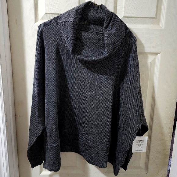 89th & Madison NWT's Long Sleeve Black Cowl Neck Sweater; Size S - Picture 1 of 5